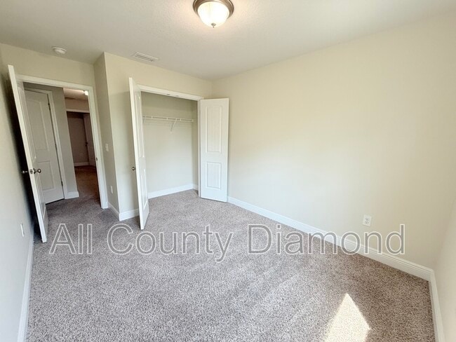 Building Photo - 7682 Shadow Lake Dr