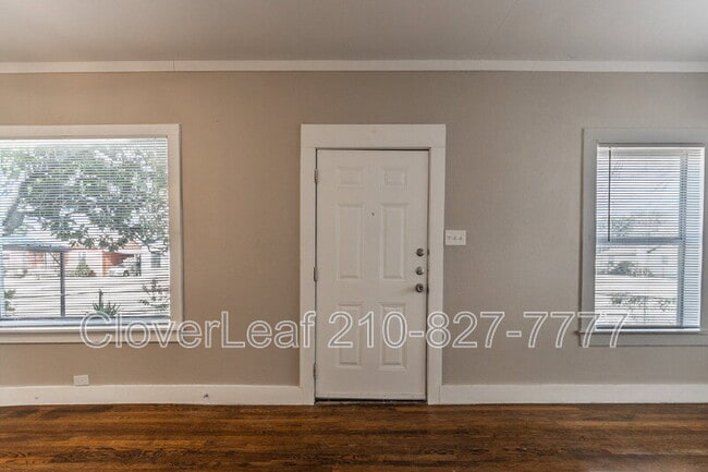 Building Photo - 206 Hoover Ave