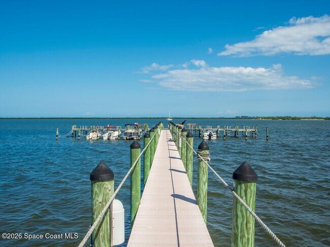 Building Photo - 6240 E Mirror Lake Dr