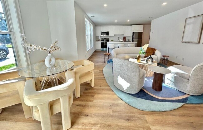 Building Photo - 26 Union St