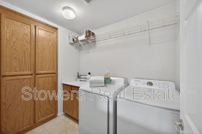 Building Photo - 729 Copperfield Ct