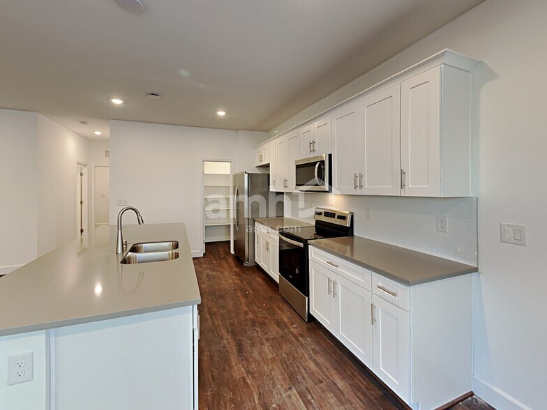 Building Photo - 2754 Hot Cider Ave