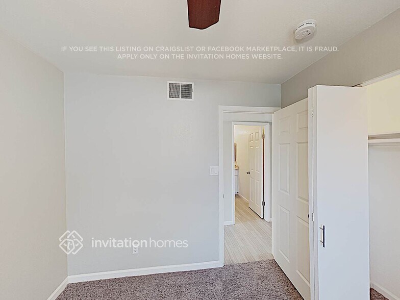 Building Photo - 3224 S Albert Ave