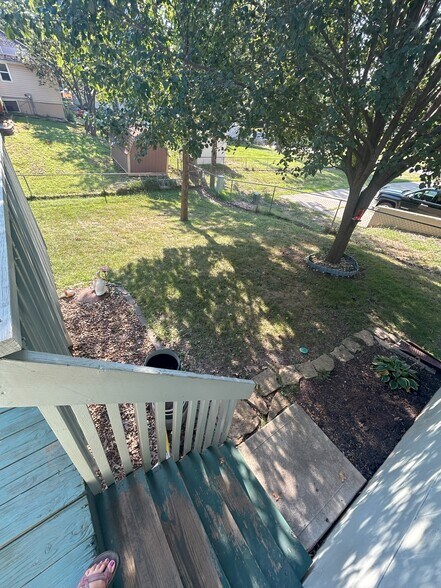 Building Photo - 1820 SW 6th St