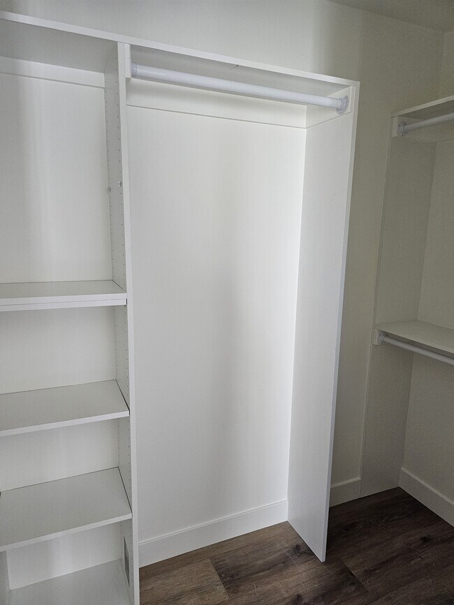 Building Photo - 11204 Sylvan St