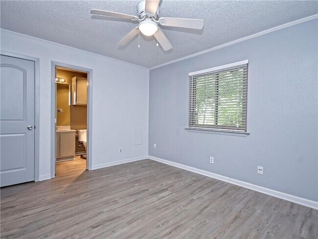 Building Photo - 1714 Rawhide Loop