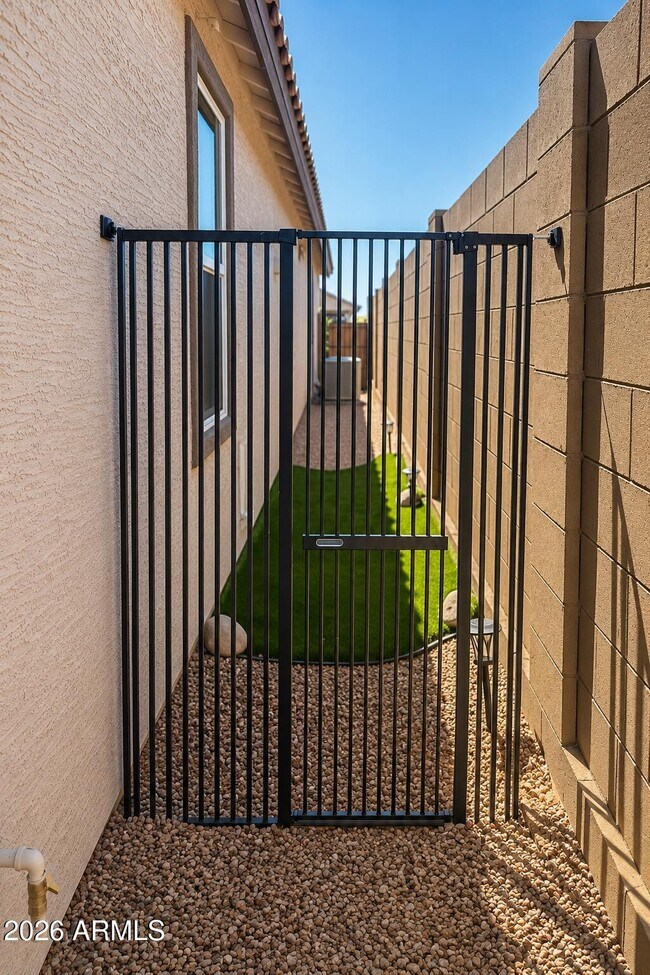 Building Photo - 12661 W Candelaria Dr
