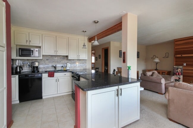 Building Photo - Timber Ridge Condo - 2 Bedroom/2 Bathrooms...