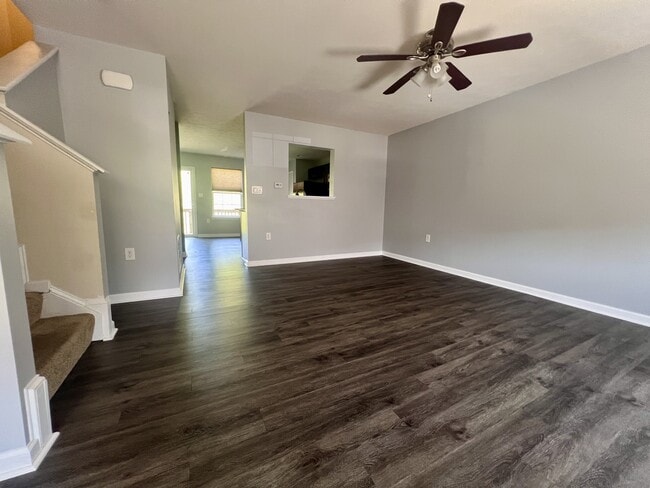 Building Photo - 328 Falcon Run