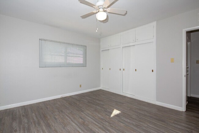 Building Photo - Beautifully Updated Single-Level Home with...