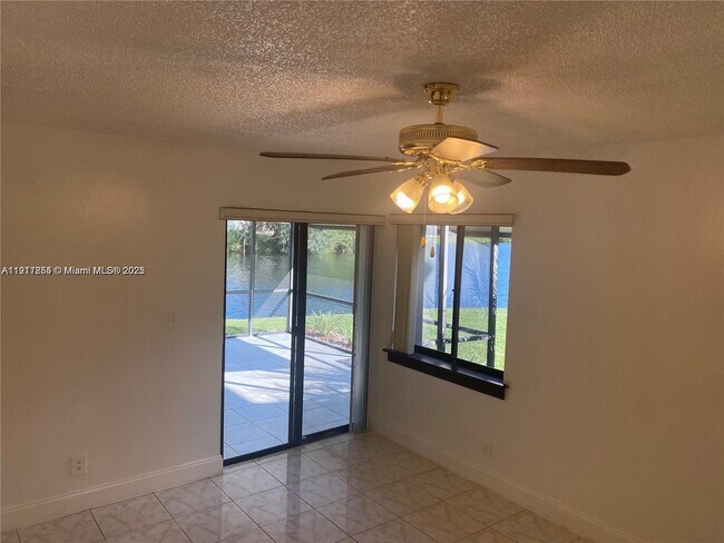 Building Photo - 200 Wimbledon Lakes Dr