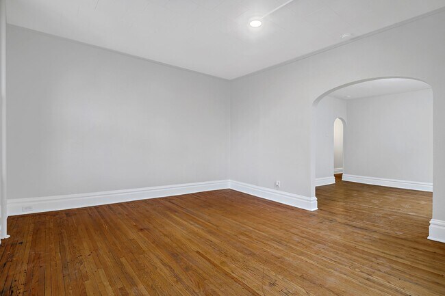 Building Photo - 45 N 10th St
