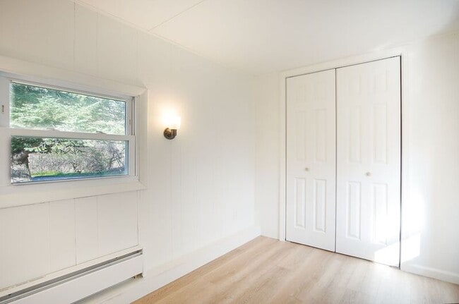 Building Photo - 2401 Westfield St