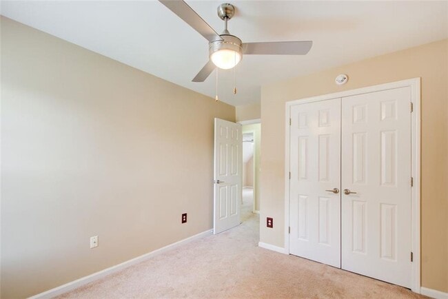 Building Photo - 3040 Stone Rd