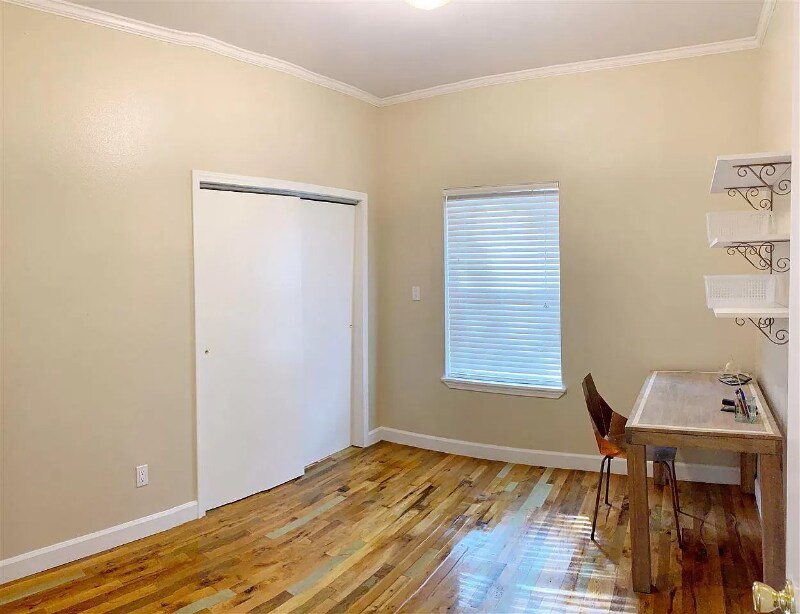 Building Photo - 714 W Zarragossa St