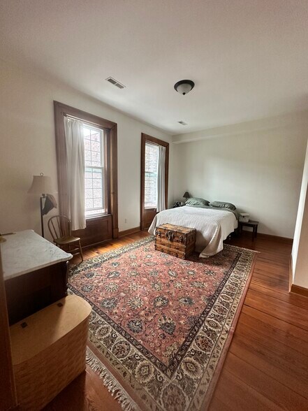 Rear bedroom - 218 3rd St
