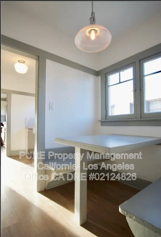 Building Photo - 1734 Cabrillo Ave