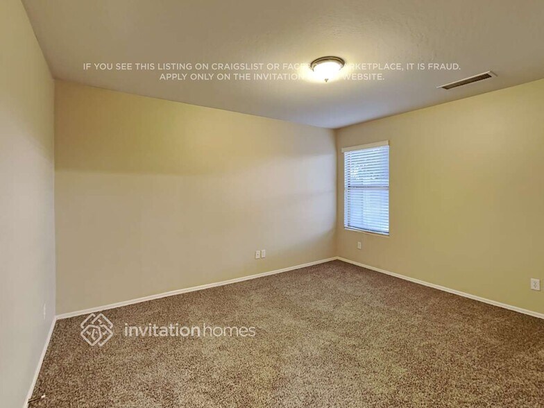 Building Photo - 9128 S Parkside Ln W