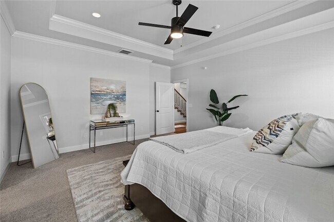 Building Photo - 230 Bequette Ln