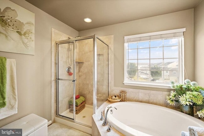 Building Photo - 43656 Chicacoon Creek Square