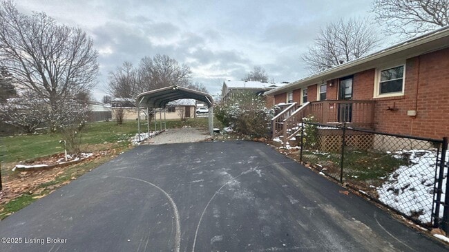 Building Photo - 6001 Applegate Ln