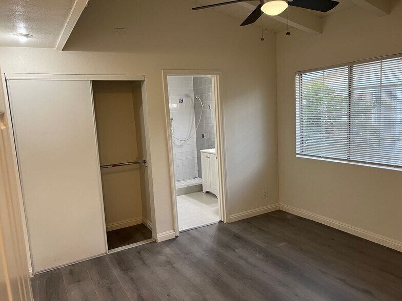 Building Photo - 14208 Neargrove Rd