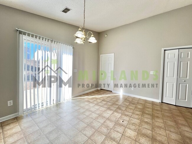 Building Photo - 139 Arthurdale Dr