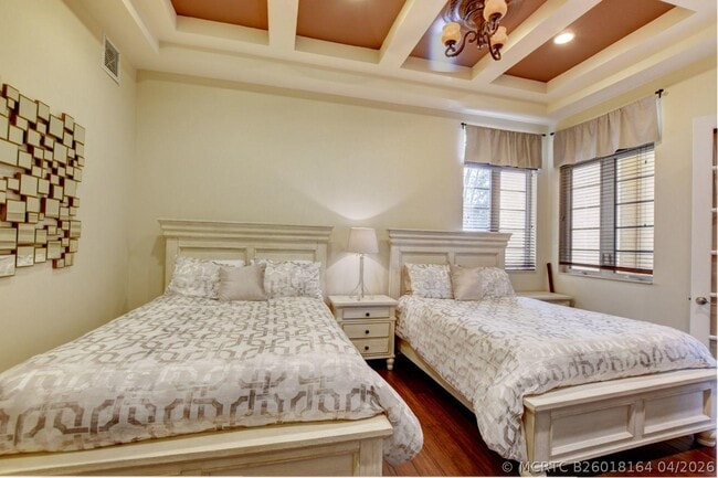 Building Photo - 17739 Lake Azure Way