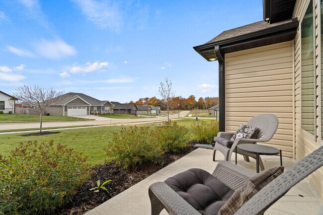 Building Photo - 3401 Yellowwood Dr