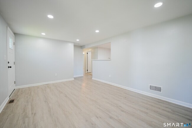 Building Photo - 50 Fowler Ave