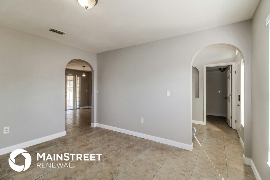 Building Photo - 3411 Gramercy Ln