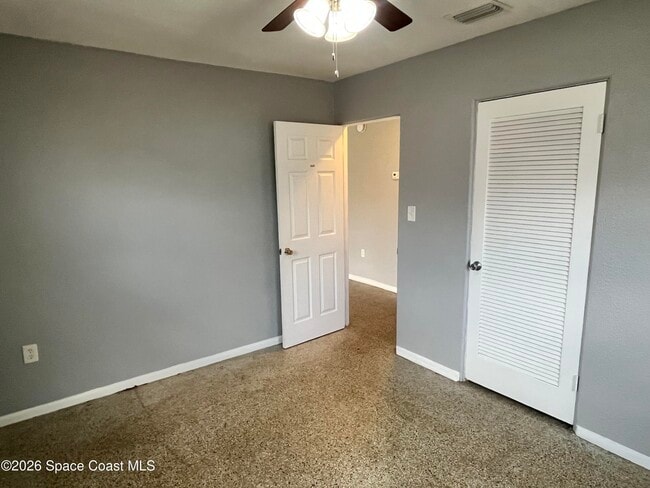 Building Photo - 1420 Avocado Ave