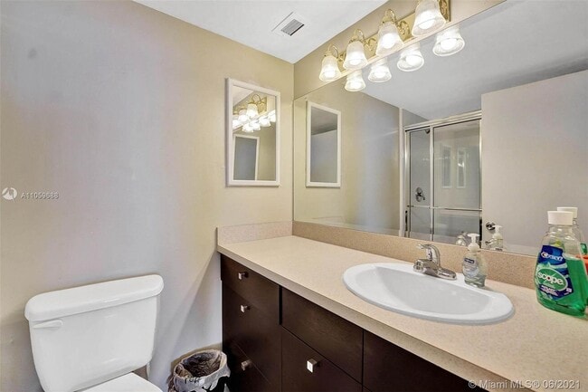 Building Photo - 3800 S Ocean Dr