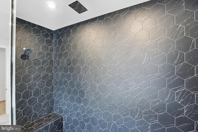 Building Photo - 9725 Lantana Wy