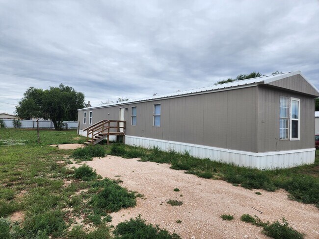 Primary Photo - 1308 N Avenue J