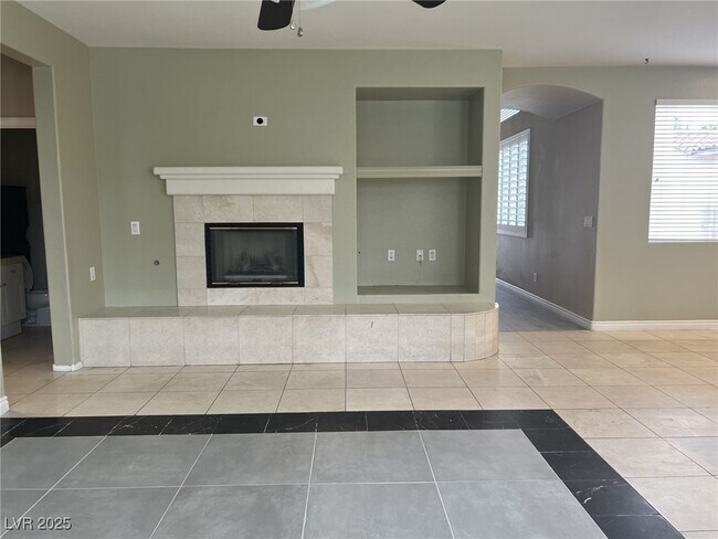Building Photo - 1696 Sabatini Dr