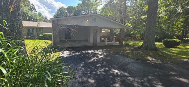 Primary Photo - 2 bedroom / 2 bath *unfurnished* rental in...