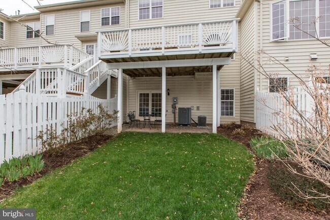 Building Photo - 20024 Northville Hills Terrace