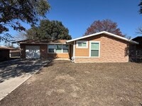 Building Photo - 4407 Diamondhead Dr