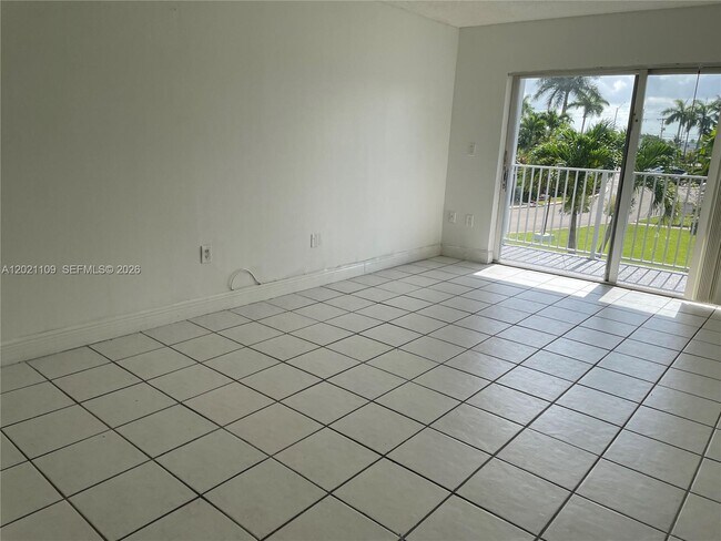 Building Photo - 4920 NW 79th Ave