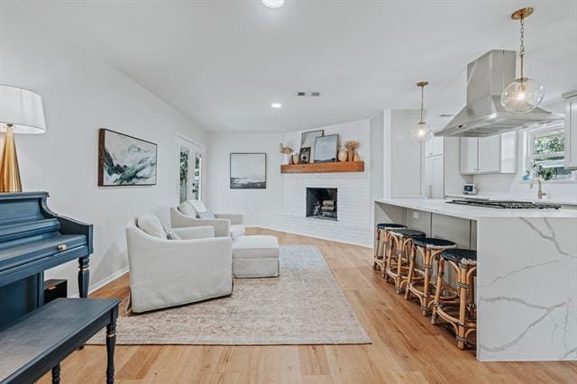 Building Photo - 10642 Mapleridge Dr