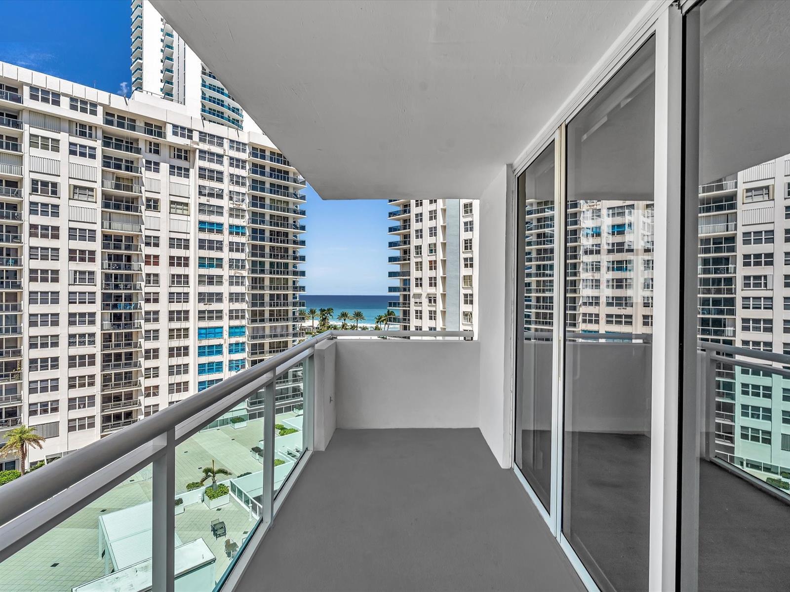 Building Photo - 3001 S Ocean Dr