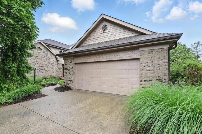 Building Photo - 5 Waterview Ct