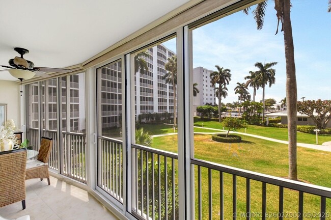 Building Photo - 3224 S Ocean Blvd