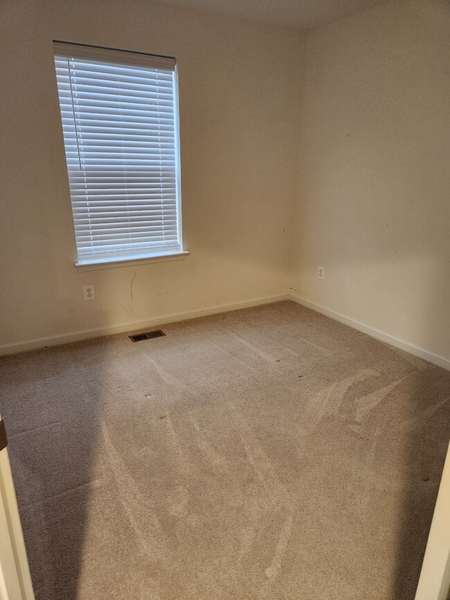 Building Photo - 24 Orch Grn Dr