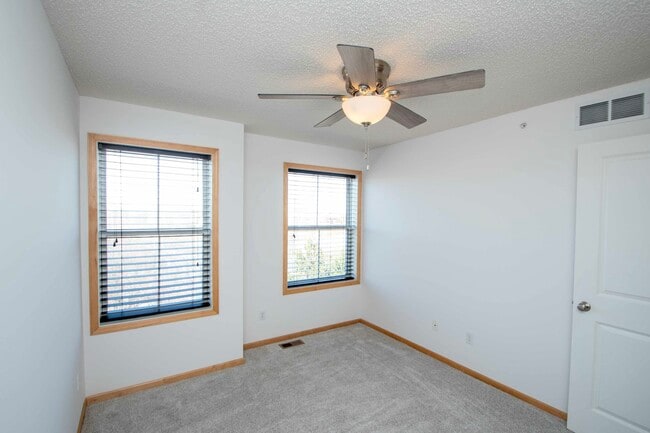 Building Photo - 4665 Victor Path