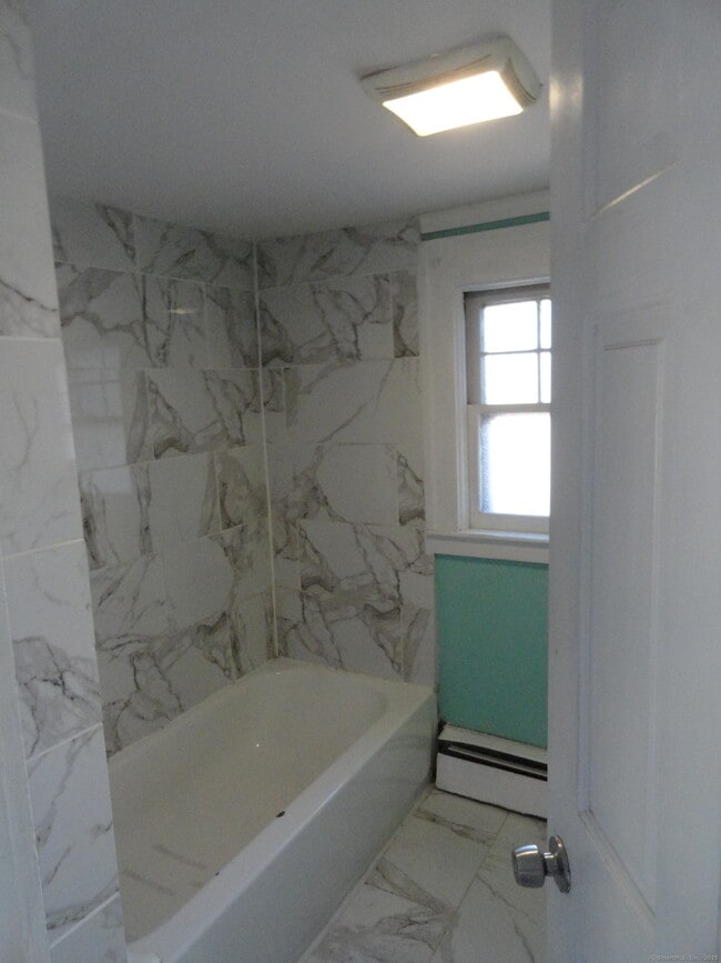 Building Photo - 177 E Pearl St