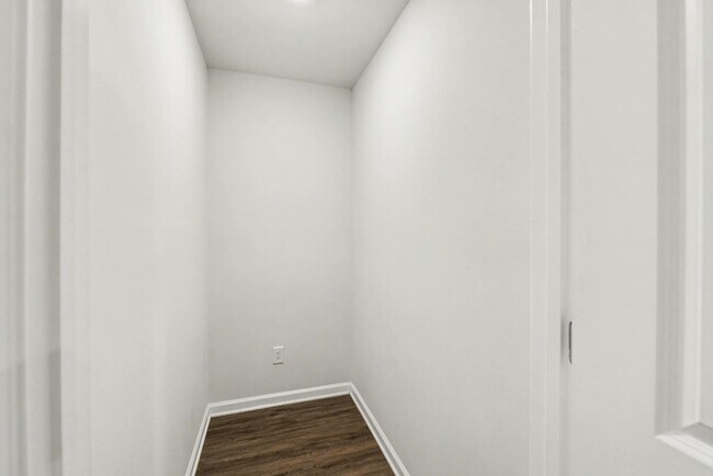 Building Photo - 231 Sweet Cherry Ln