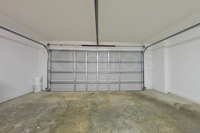 Building Photo - 6 Malauka Radial Pl