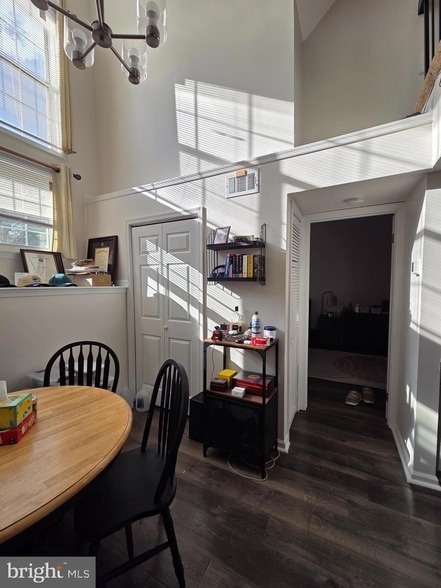 Building Photo - 14049 Vista Dr